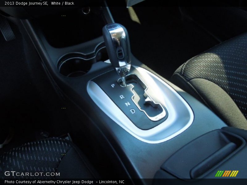 White / Black 2013 Dodge Journey SE
