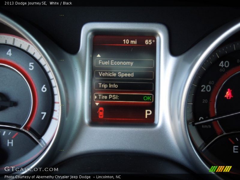 White / Black 2013 Dodge Journey SE