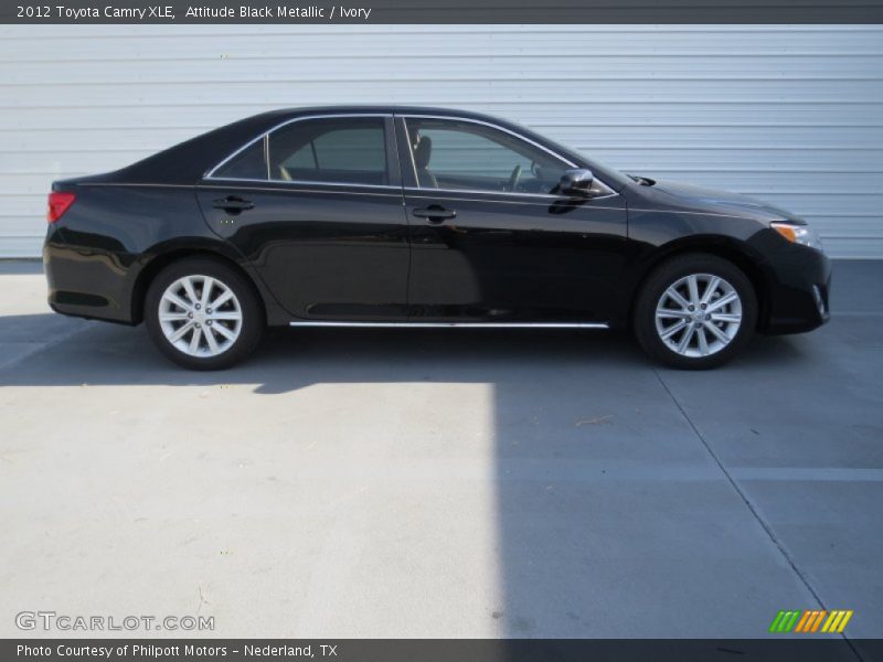 Attitude Black Metallic / Ivory 2012 Toyota Camry XLE