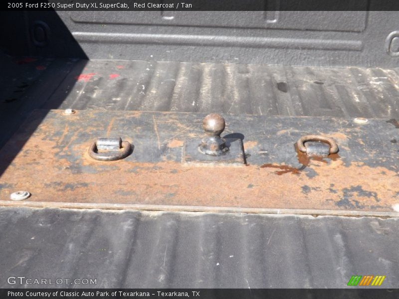Red Clearcoat / Tan 2005 Ford F250 Super Duty XL SuperCab