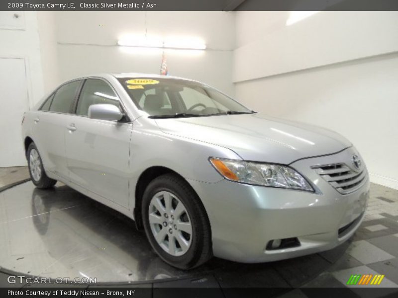 Classic Silver Metallic / Ash 2009 Toyota Camry LE