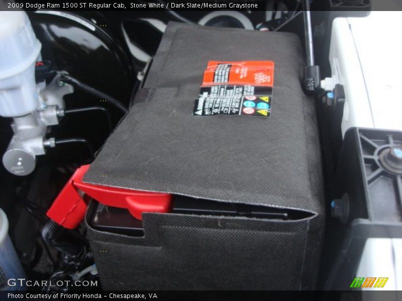 Stone White / Dark Slate/Medium Graystone 2009 Dodge Ram 1500 ST Regular Cab