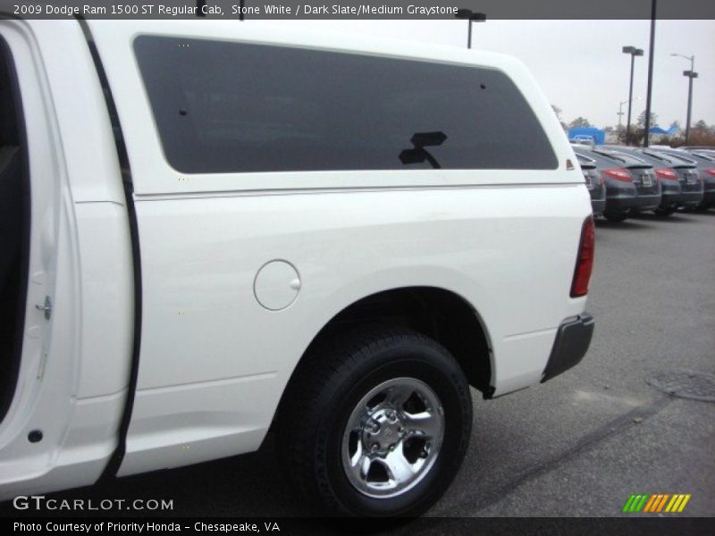 Stone White / Dark Slate/Medium Graystone 2009 Dodge Ram 1500 ST Regular Cab