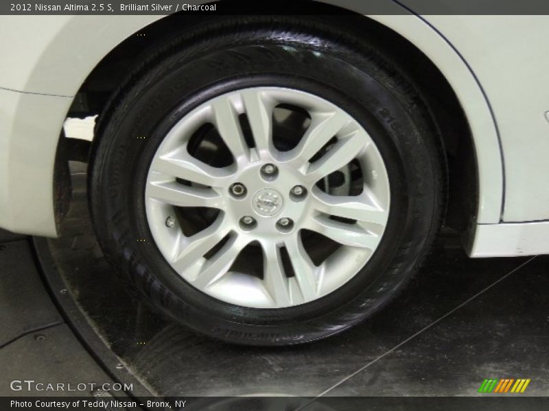 Brilliant Silver / Charcoal 2012 Nissan Altima 2.5 S