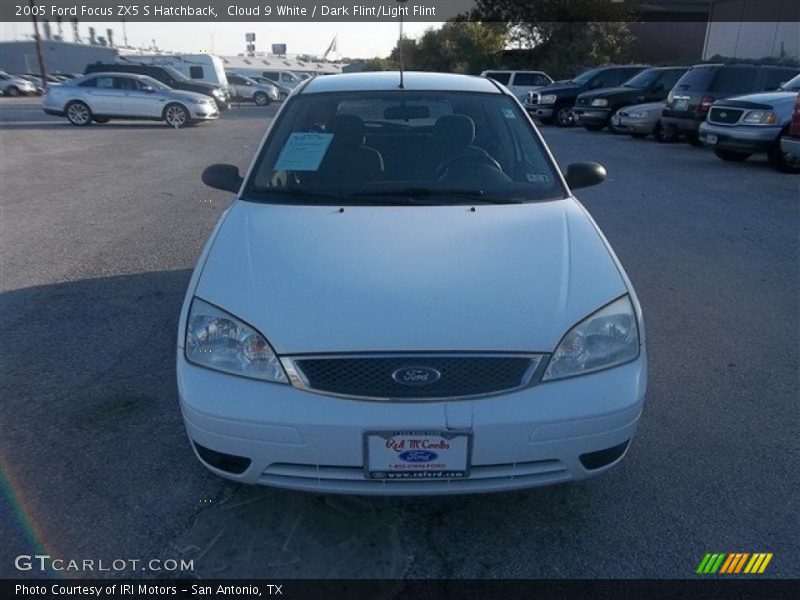 Cloud 9 White / Dark Flint/Light Flint 2005 Ford Focus ZX5 S Hatchback