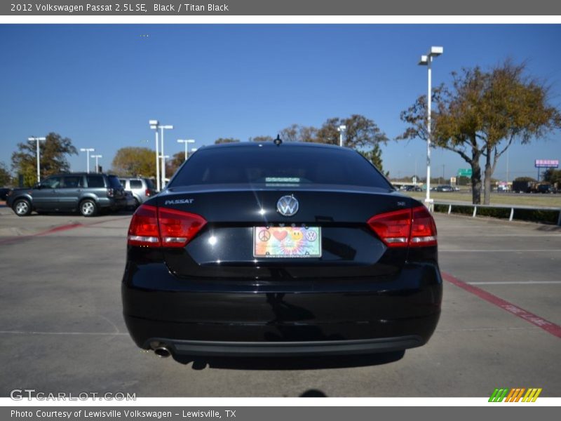 Black / Titan Black 2012 Volkswagen Passat 2.5L SE