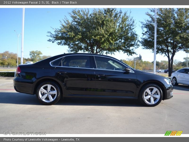 Black / Titan Black 2012 Volkswagen Passat 2.5L SE