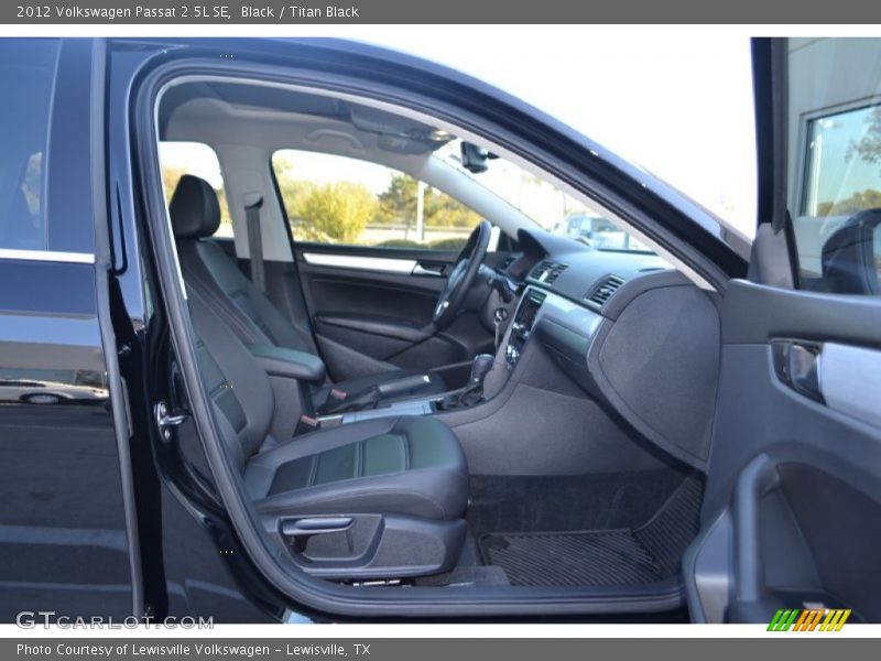 Black / Titan Black 2012 Volkswagen Passat 2.5L SE