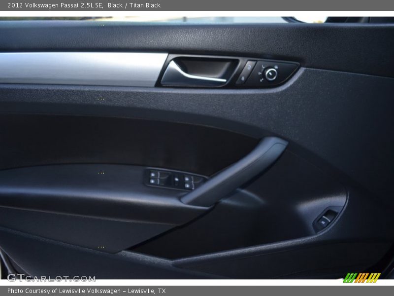 Black / Titan Black 2012 Volkswagen Passat 2.5L SE