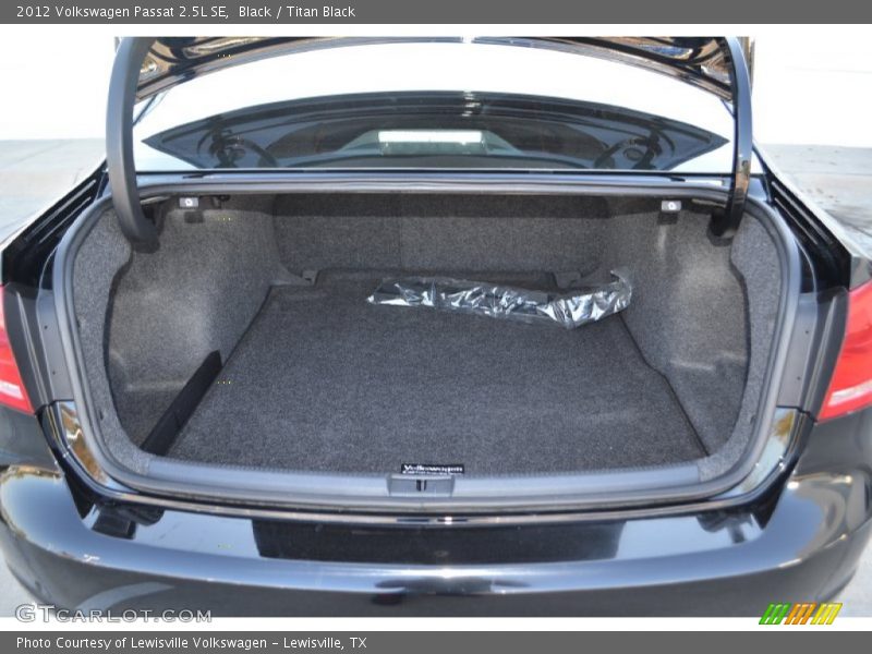 Black / Titan Black 2012 Volkswagen Passat 2.5L SE