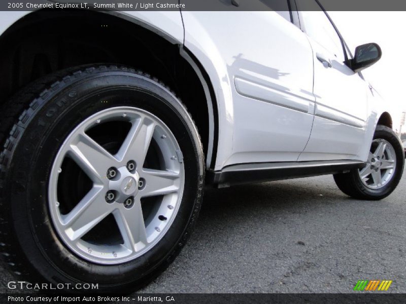 Summit White / Light Cashmere 2005 Chevrolet Equinox LT