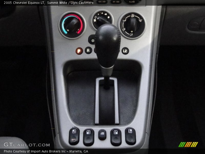 Summit White / Light Cashmere 2005 Chevrolet Equinox LT
