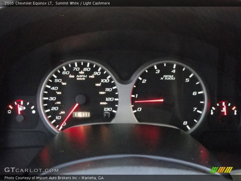 Summit White / Light Cashmere 2005 Chevrolet Equinox LT