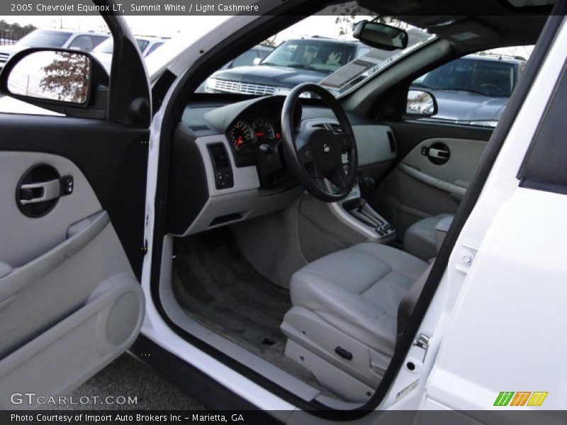 Summit White / Light Cashmere 2005 Chevrolet Equinox LT