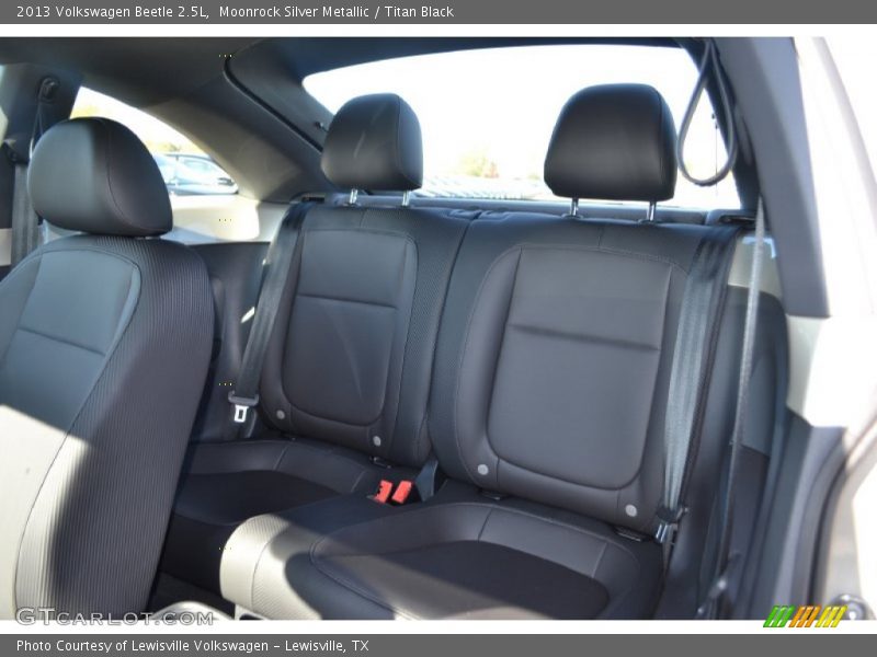 Moonrock Silver Metallic / Titan Black 2013 Volkswagen Beetle 2.5L
