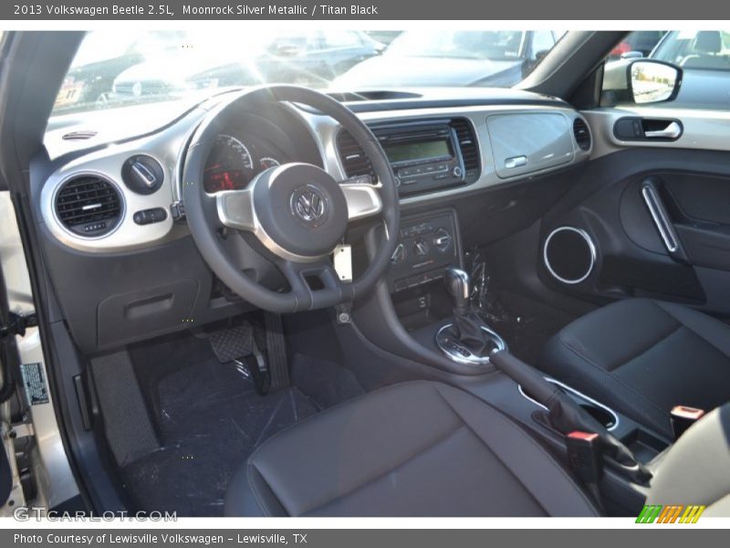 Moonrock Silver Metallic / Titan Black 2013 Volkswagen Beetle 2.5L