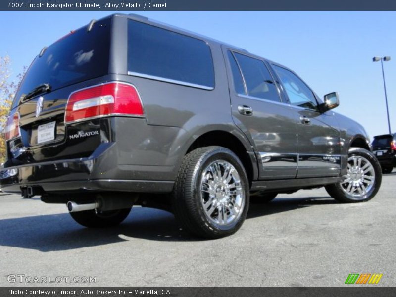 Alloy Metallic / Camel 2007 Lincoln Navigator Ultimate