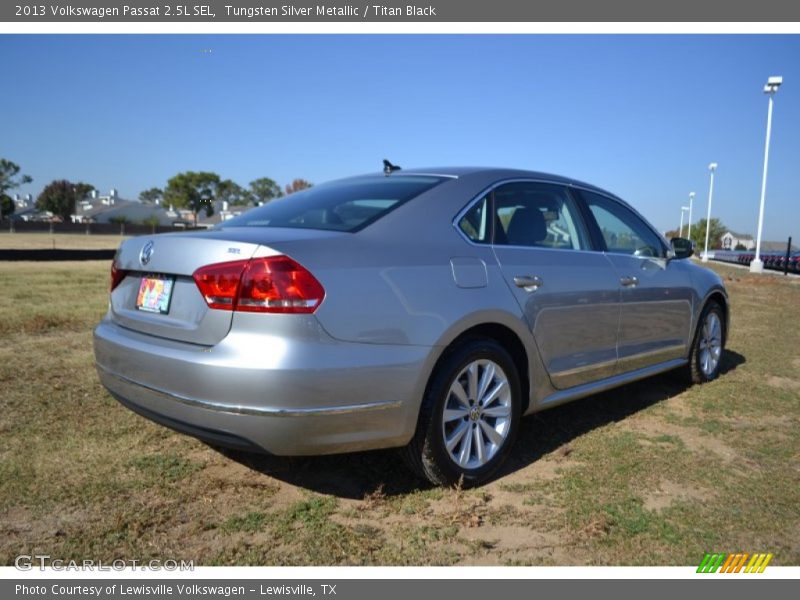 Tungsten Silver Metallic / Titan Black 2013 Volkswagen Passat 2.5L SEL