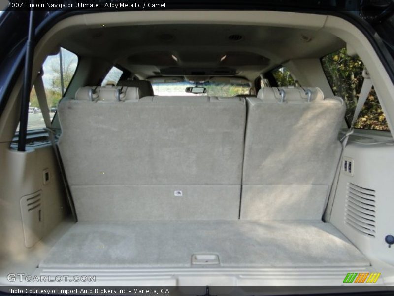 Alloy Metallic / Camel 2007 Lincoln Navigator Ultimate