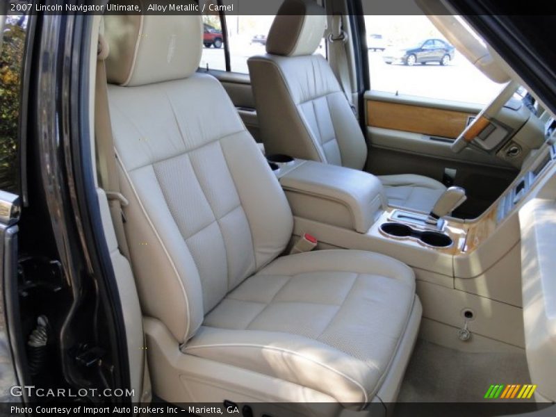 Alloy Metallic / Camel 2007 Lincoln Navigator Ultimate