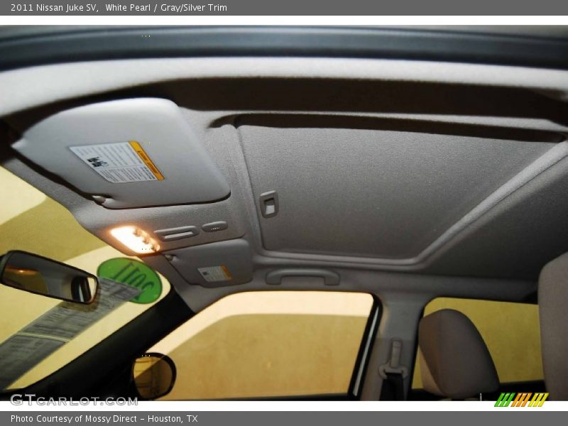 White Pearl / Gray/Silver Trim 2011 Nissan Juke SV