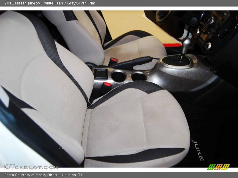 White Pearl / Gray/Silver Trim 2011 Nissan Juke SV