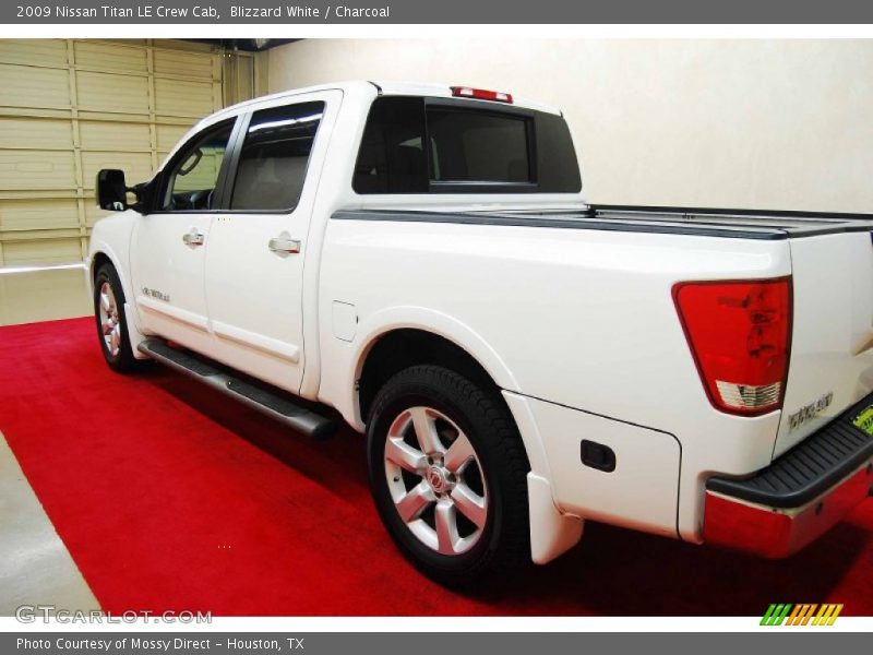 Blizzard White / Charcoal 2009 Nissan Titan LE Crew Cab