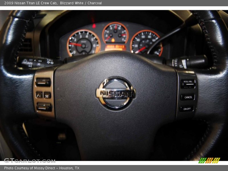 Blizzard White / Charcoal 2009 Nissan Titan LE Crew Cab