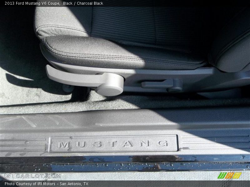 Black / Charcoal Black 2013 Ford Mustang V6 Coupe