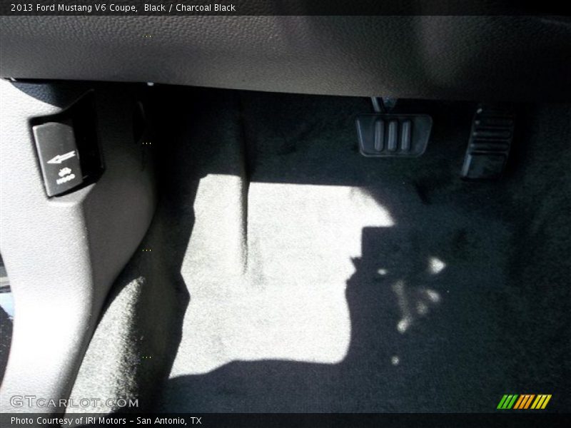Black / Charcoal Black 2013 Ford Mustang V6 Coupe