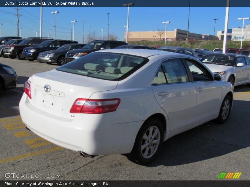 Super White / Bisque 2009 Toyota Camry LE V6