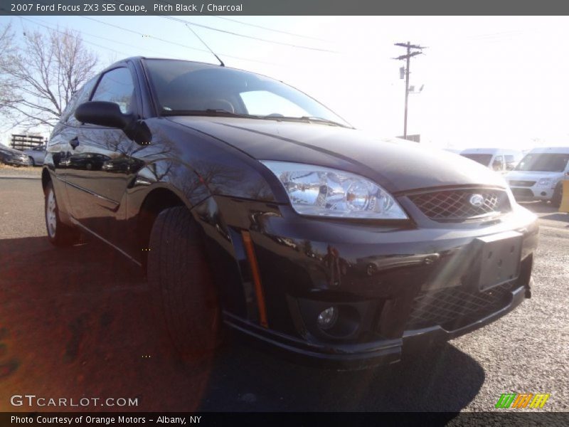Pitch Black / Charcoal 2007 Ford Focus ZX3 SES Coupe