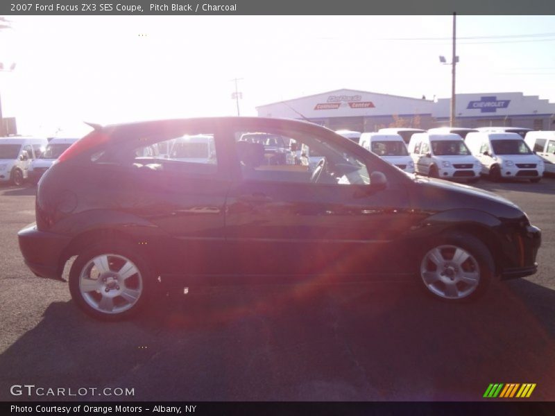 Pitch Black / Charcoal 2007 Ford Focus ZX3 SES Coupe