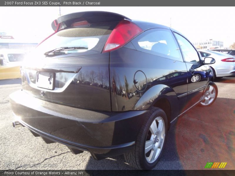 Pitch Black / Charcoal 2007 Ford Focus ZX3 SES Coupe