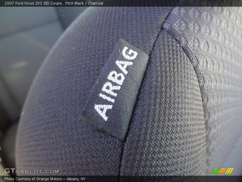 Pitch Black / Charcoal 2007 Ford Focus ZX3 SES Coupe