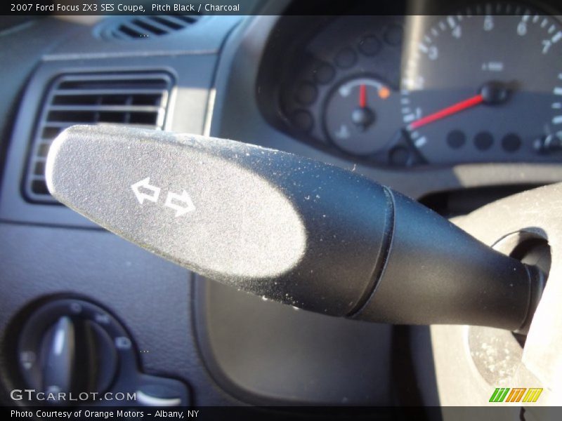 Pitch Black / Charcoal 2007 Ford Focus ZX3 SES Coupe