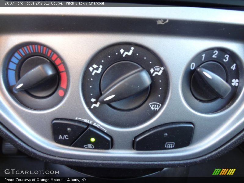 Pitch Black / Charcoal 2007 Ford Focus ZX3 SES Coupe