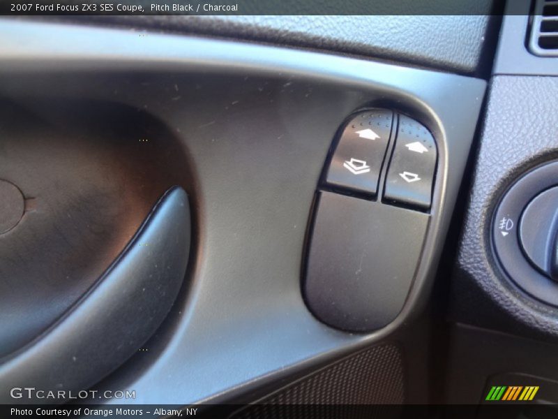 Pitch Black / Charcoal 2007 Ford Focus ZX3 SES Coupe