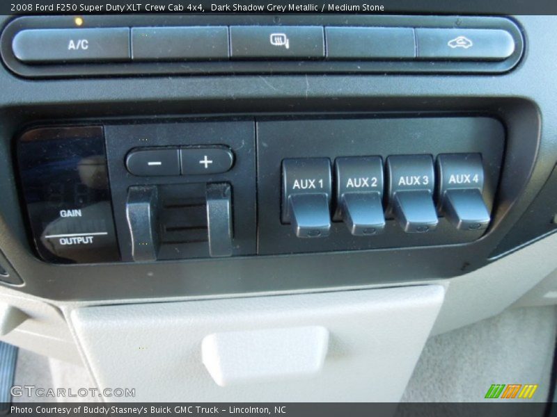 Controls of 2008 F250 Super Duty XLT Crew Cab 4x4