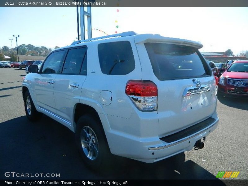 Blizzard White Pearl / Beige 2013 Toyota 4Runner SR5