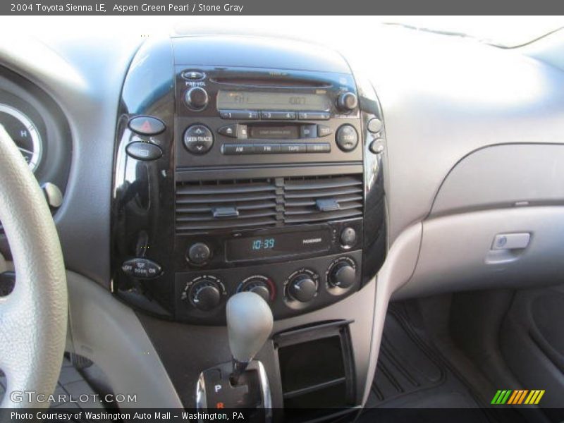 Controls of 2004 Sienna LE