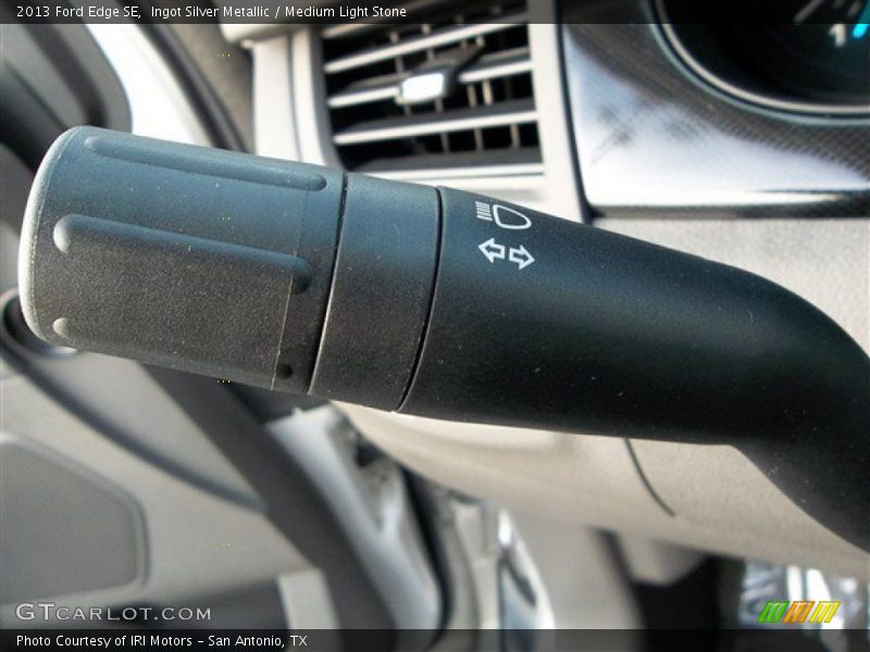 Ingot Silver Metallic / Medium Light Stone 2013 Ford Edge SE
