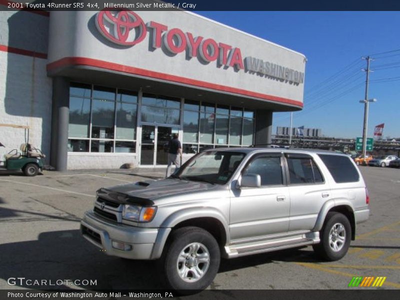 Millennium Silver Metallic / Gray 2001 Toyota 4Runner SR5 4x4