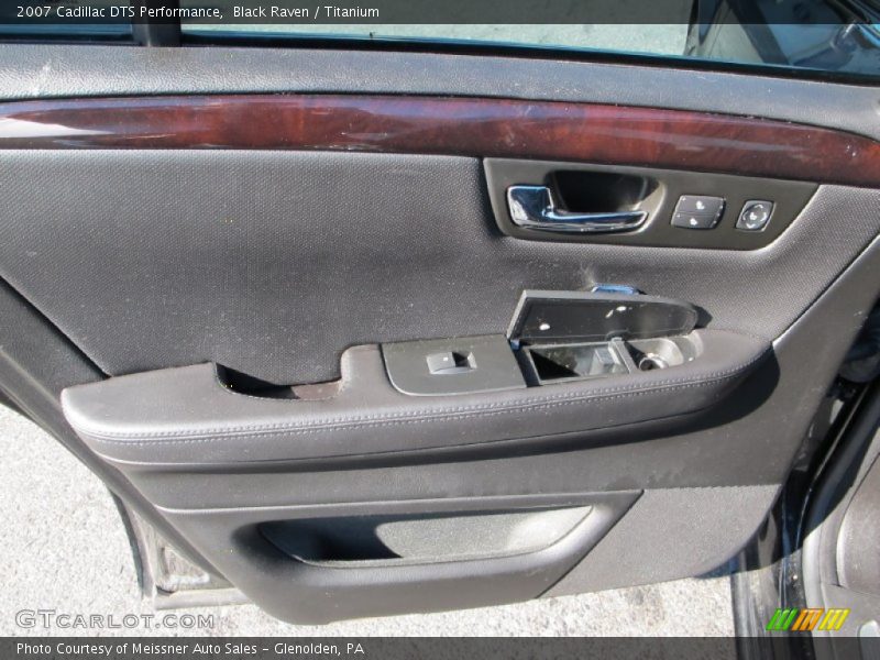 Black Raven / Titanium 2007 Cadillac DTS Performance