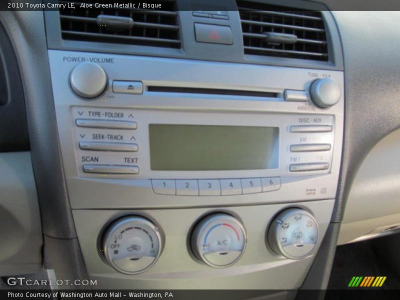 Aloe Green Metallic / Bisque 2010 Toyota Camry LE