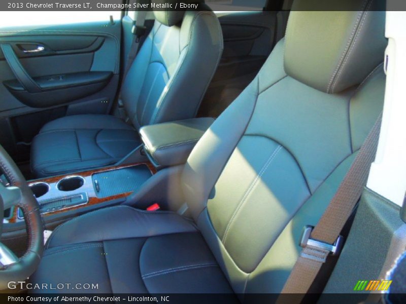 Champagne Silver Metallic / Ebony 2013 Chevrolet Traverse LT