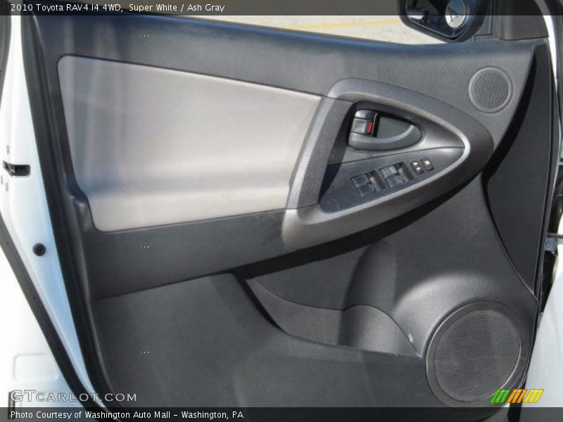 Super White / Ash Gray 2010 Toyota RAV4 I4 4WD