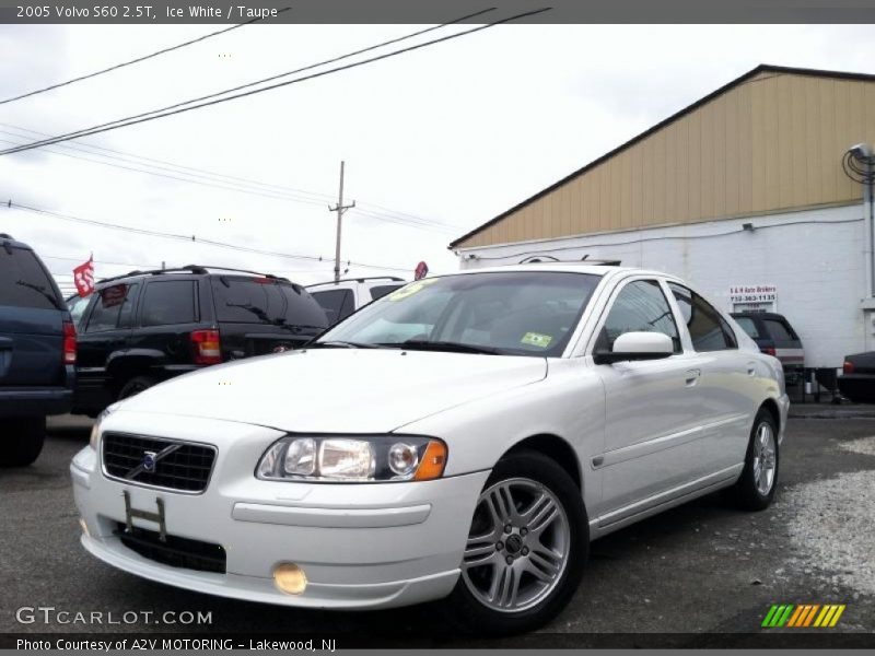 Ice White / Taupe 2005 Volvo S60 2.5T