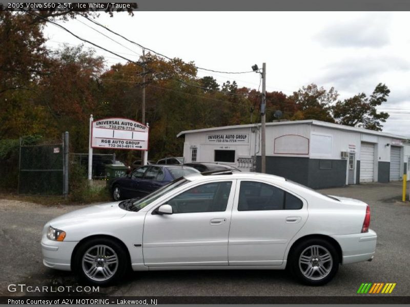 Ice White / Taupe 2005 Volvo S60 2.5T