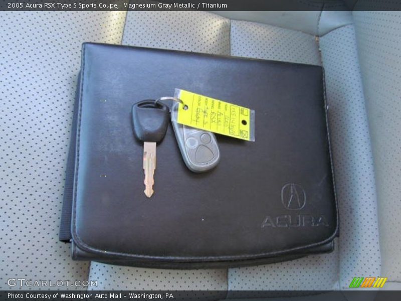 Magnesium Gray Metallic / Titanium 2005 Acura RSX Type S Sports Coupe